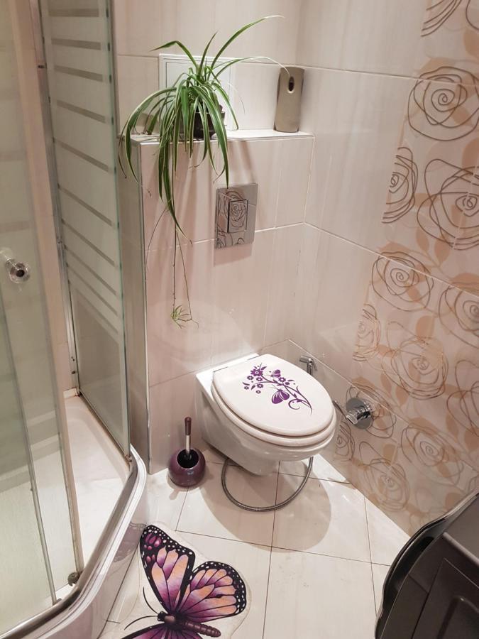 Ултра Виолет/Ultraviolet Apartman Burgasz Kültér fotó