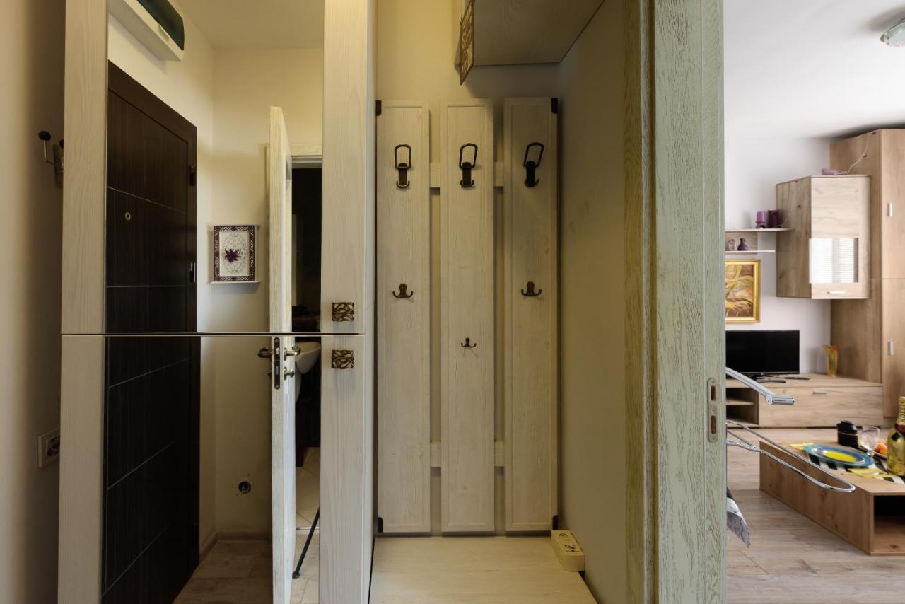 Ултра Виолет/Ultraviolet Apartman Burgasz Kültér fotó